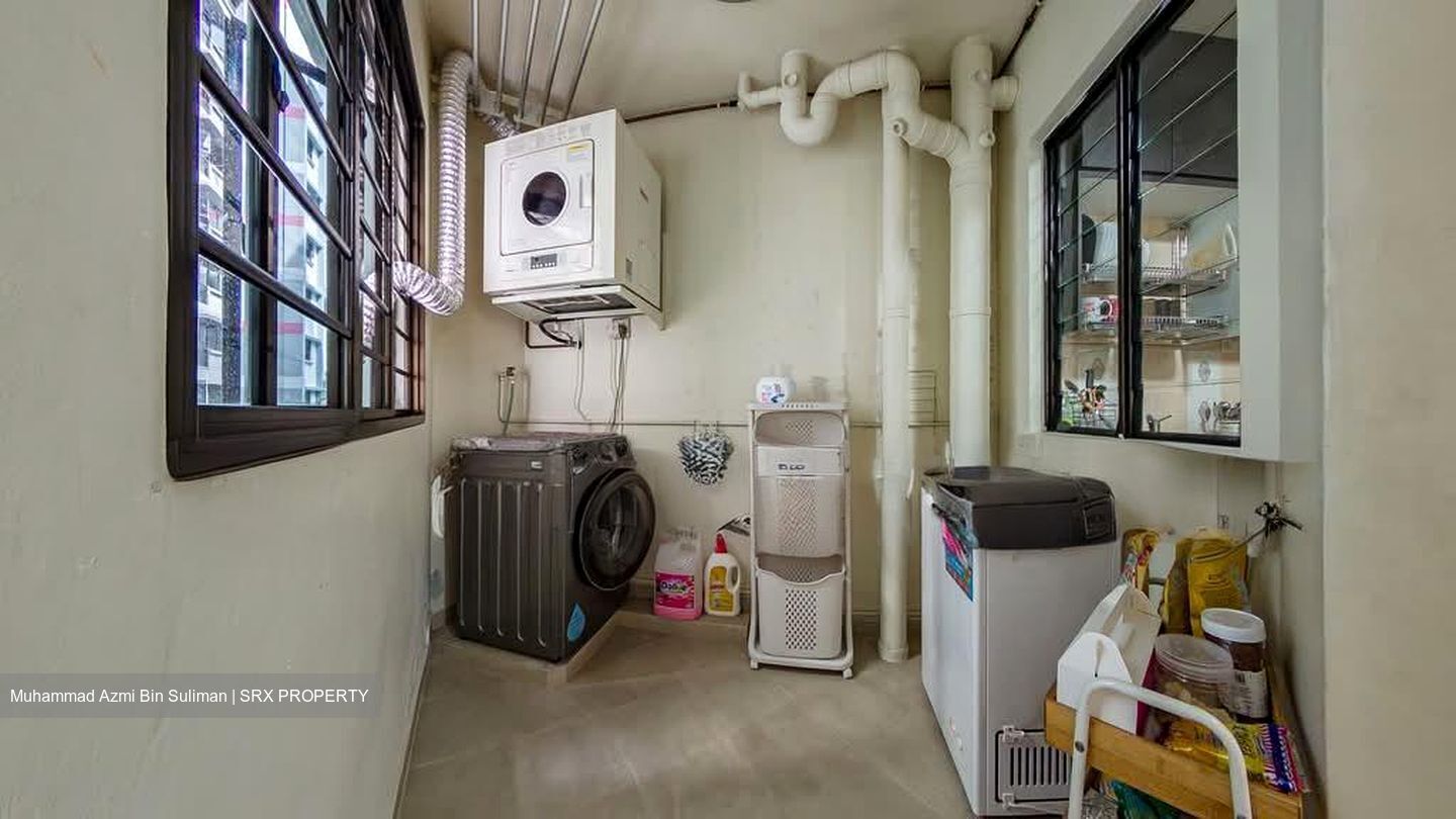 Blk 656D Jurong West Street 61 (Jurong West), HDB Executive #566533211